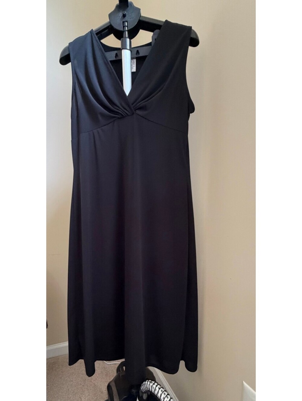 Jonathan Martin Women's Midi Dress Sleeveless Empire Waist V-Neck Size 16 Black